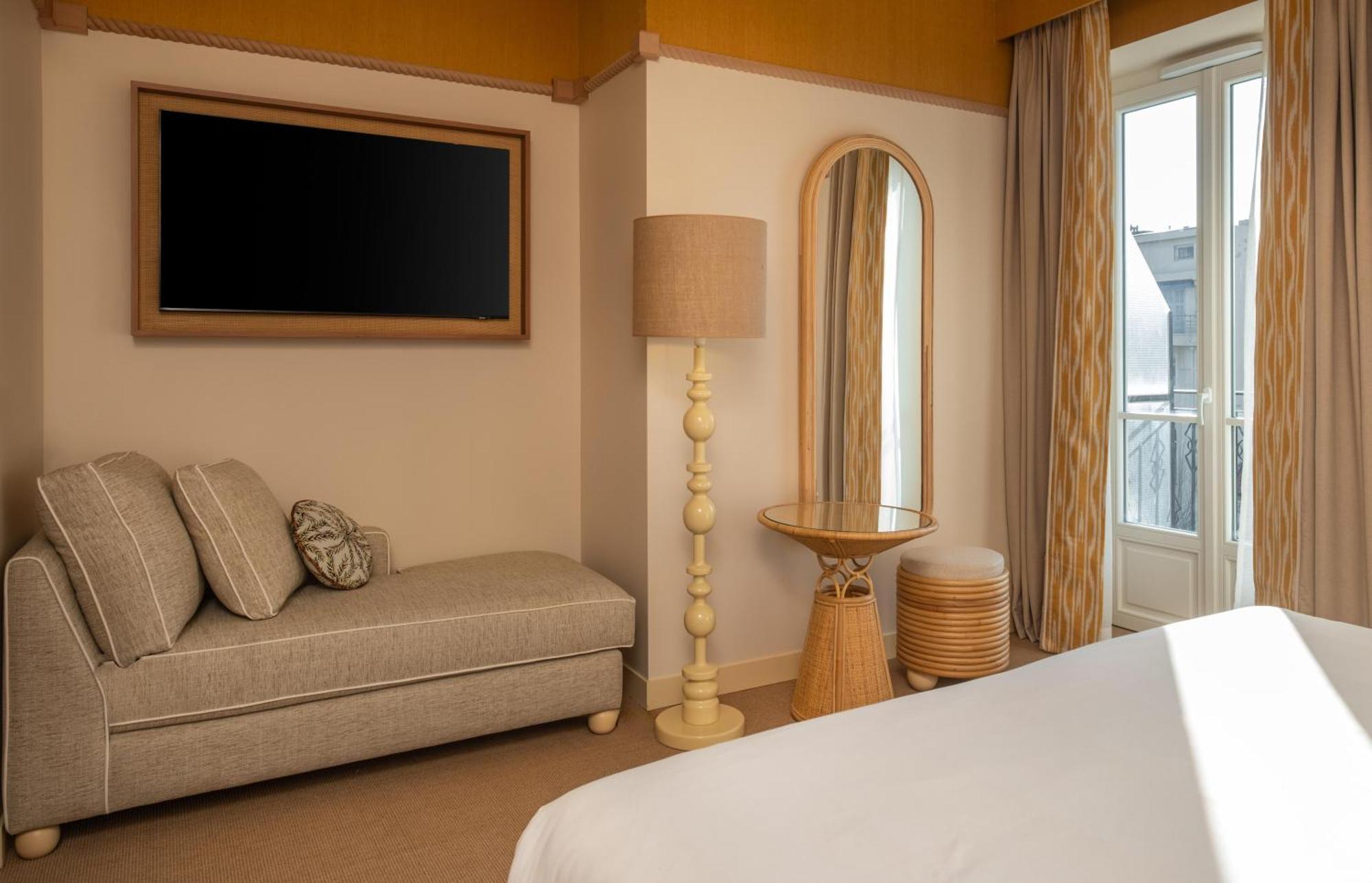 La Malmaison Boutique Hotel 4*